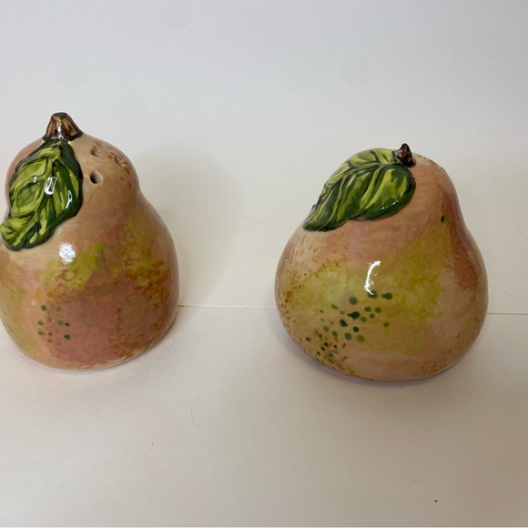 Pottery Salt and Pepper Shakers Pear Shaped Hand Painted by artist Seagrove NC - Picture 5 of 8